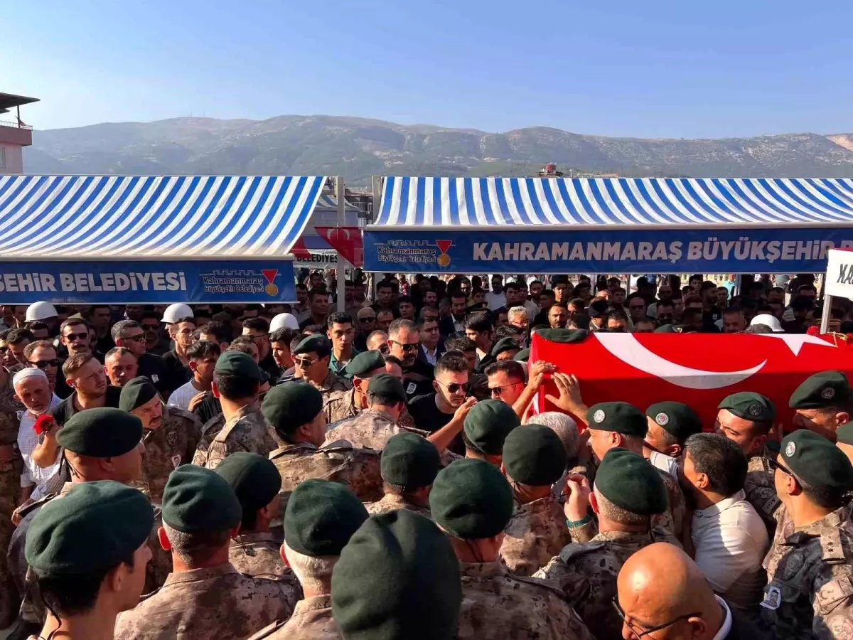 Şehit Özel Harekat Polisi Mustafa Karapınar’a Son Veda