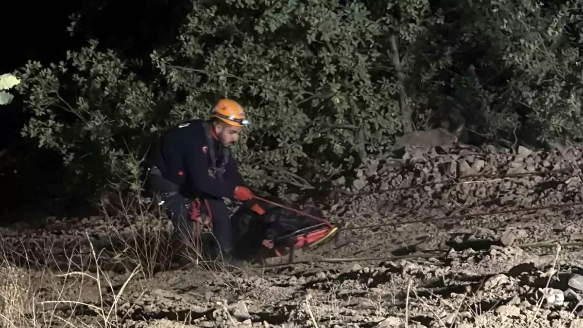 Sivas’ta Uçuruma Yuvarlanan Otomobilde 4 Kişi Öldü