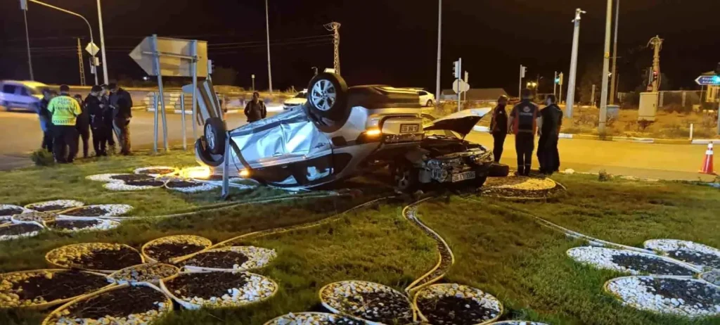 Sivas’ta Kırmızı Işık İhlali Sonrası Feci Kaza