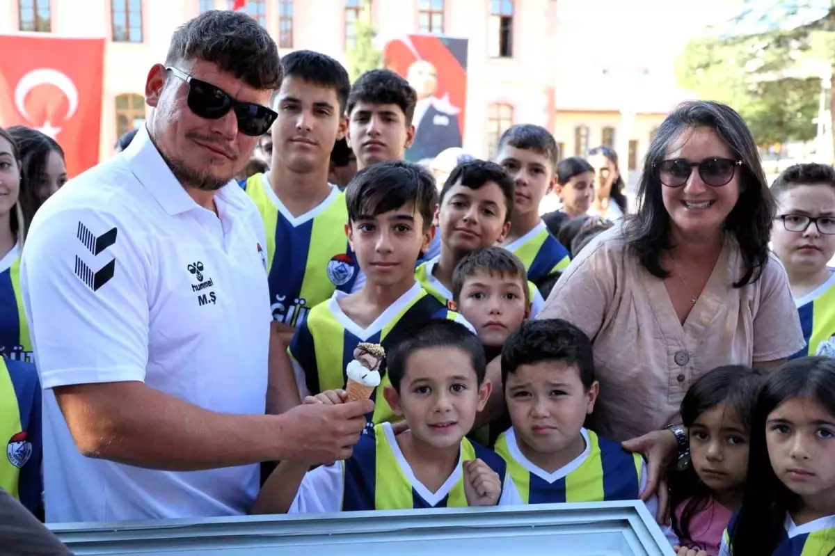 Söğüt’te Yaz Okulları Programı Başarı ile Sona Erdi