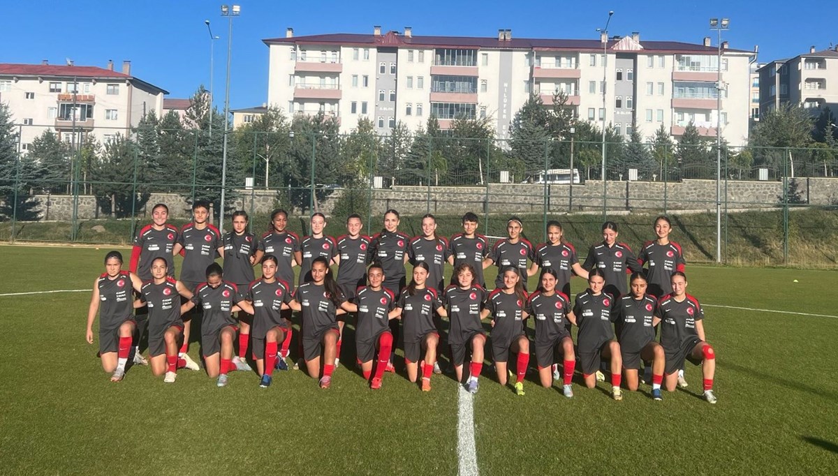 U19 Kadın Millî Takımı’nın Erzurum kampı başladı