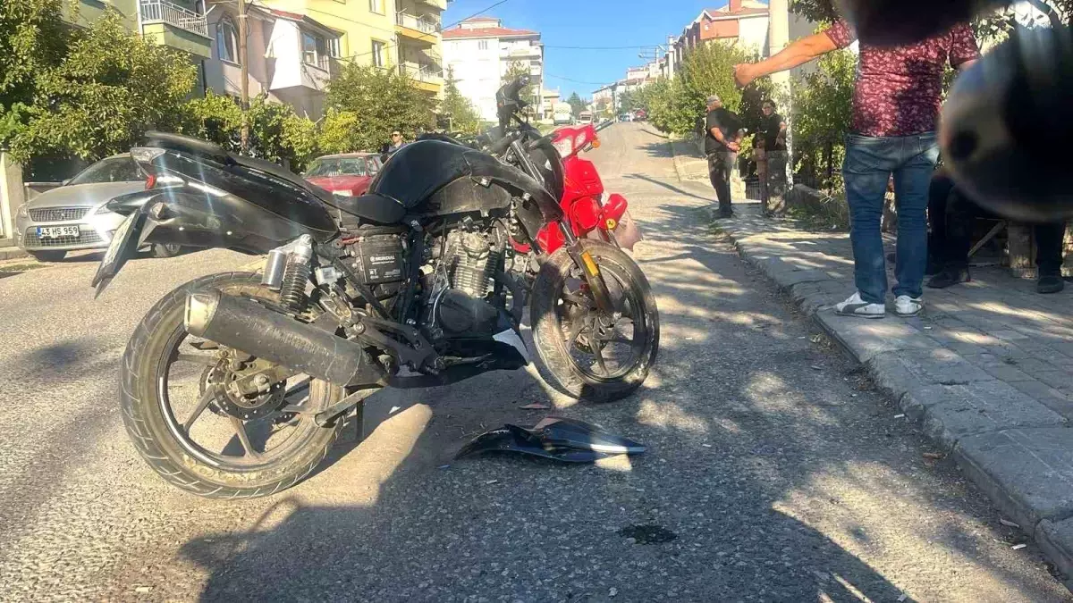 Motosiklet Kazasında İki Sürücü Yaralandı