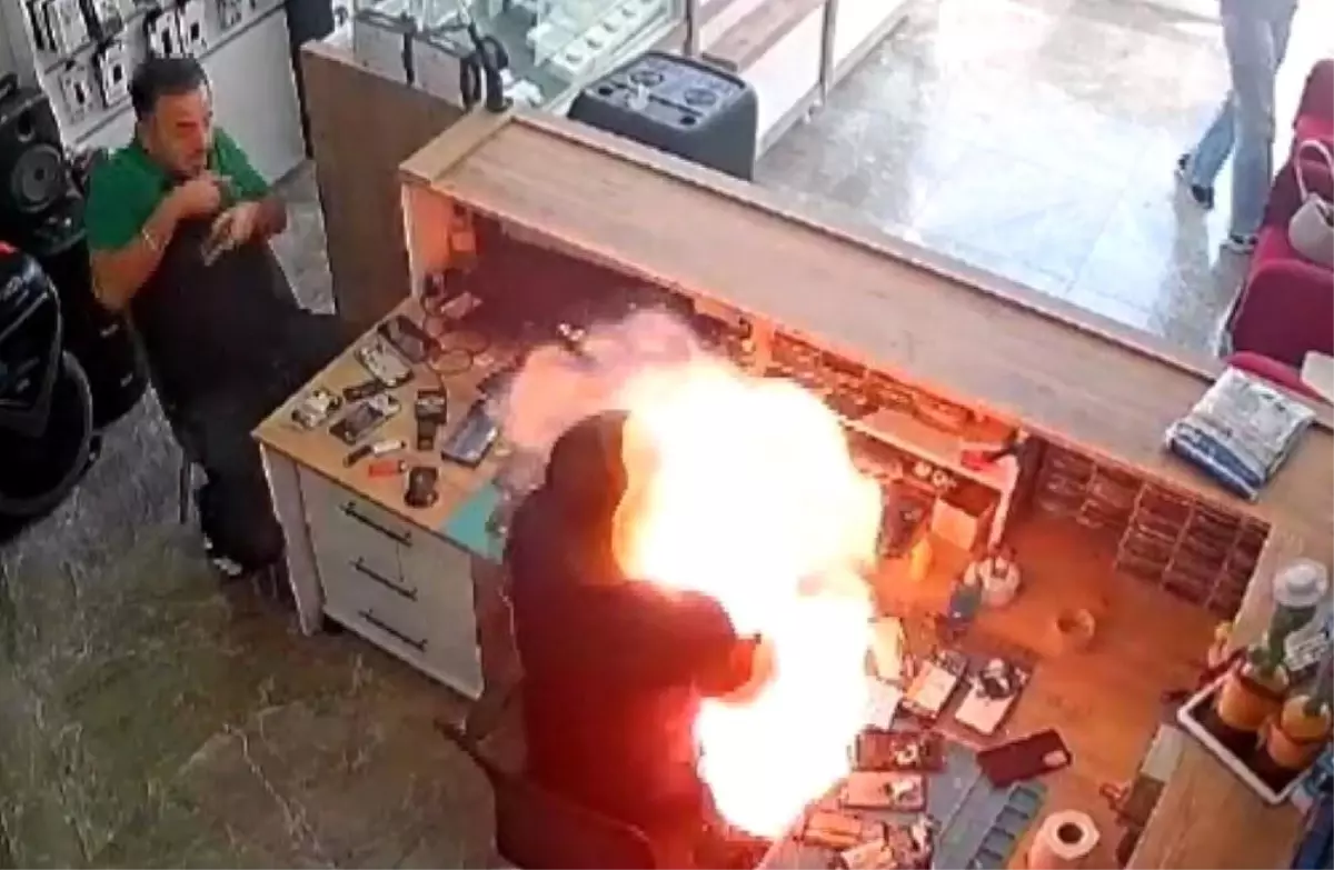 Telefon Bataryası Patlaması: Güvenliği Öncelik Edinin