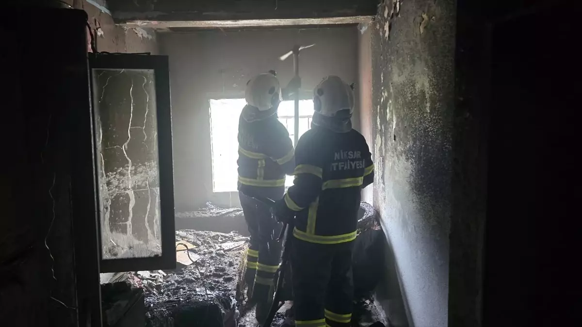 Tokat’ta Alevler Evleri Kuşattı: Niksar’da Trajedi