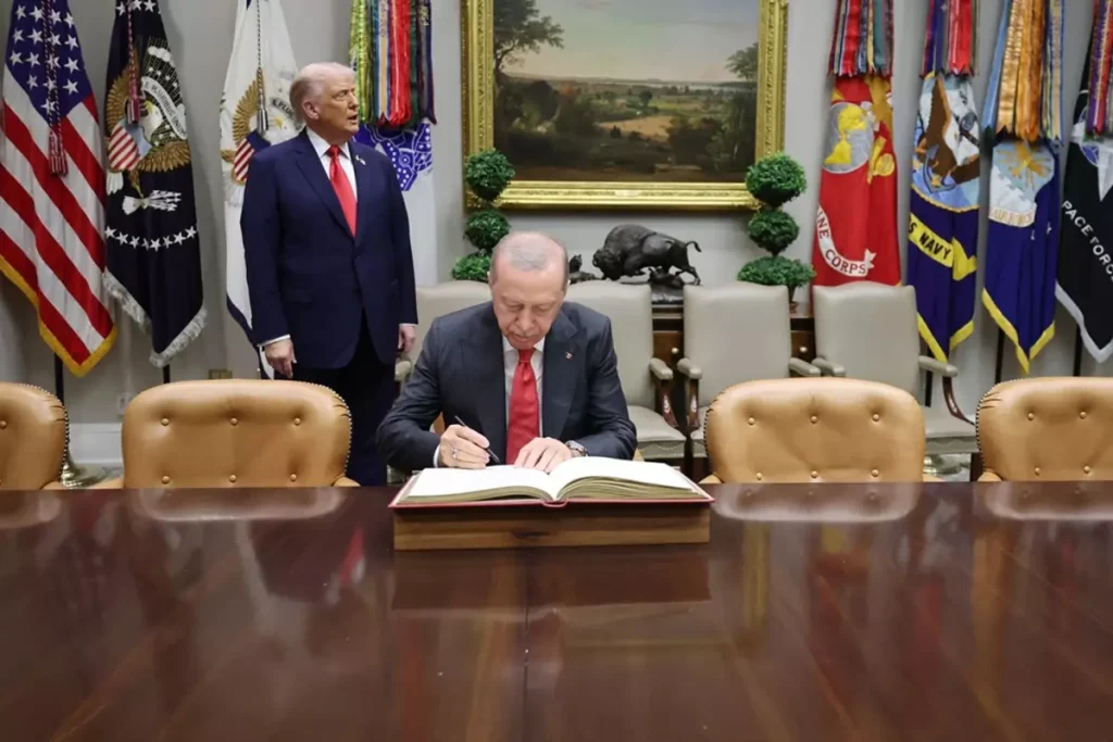 Trump’tan Erdoğan’a Dikkat Çeken Sandalye Jest