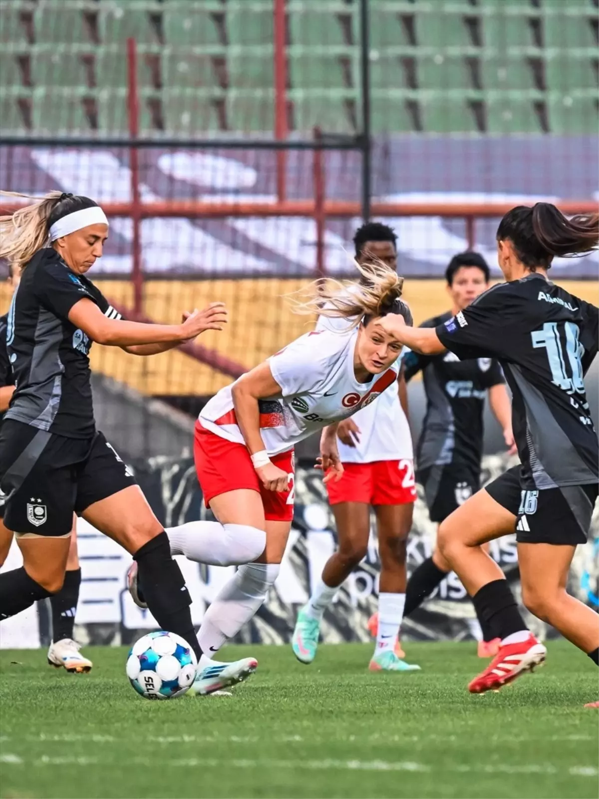 “UEFA Kadınlar Avrupa Kupası’nda ABB FOMGET İlk Adımı Atıyor”