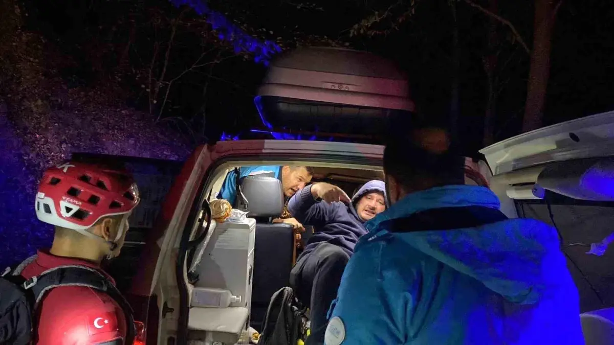 Uludağ’da Mahsur Kalan Vatandaş Büyük Bir Zorlukla Kurtarıldı