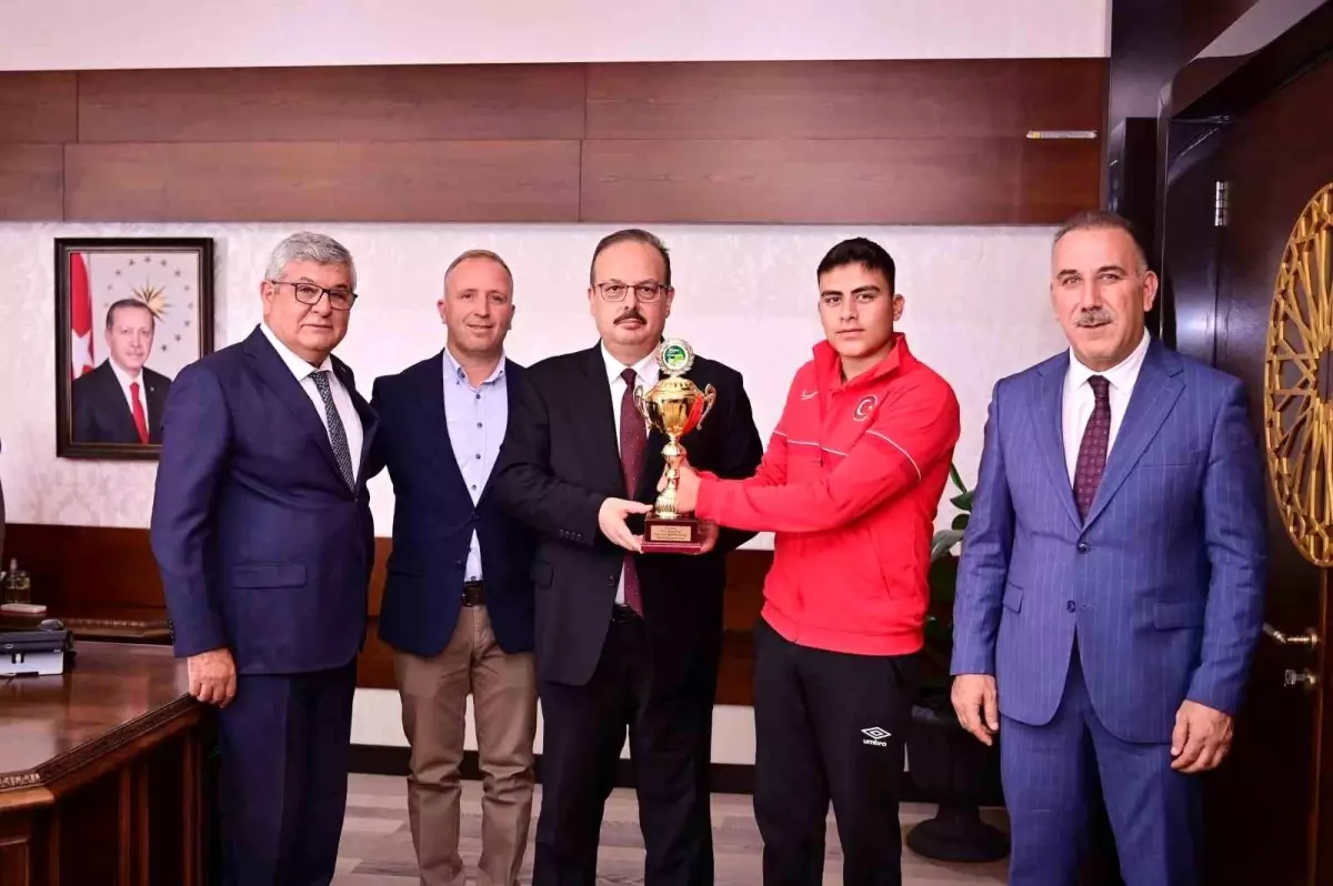 Genç Sporcu Muaz Erdem Madran Dünya Şampiyonu Oldu