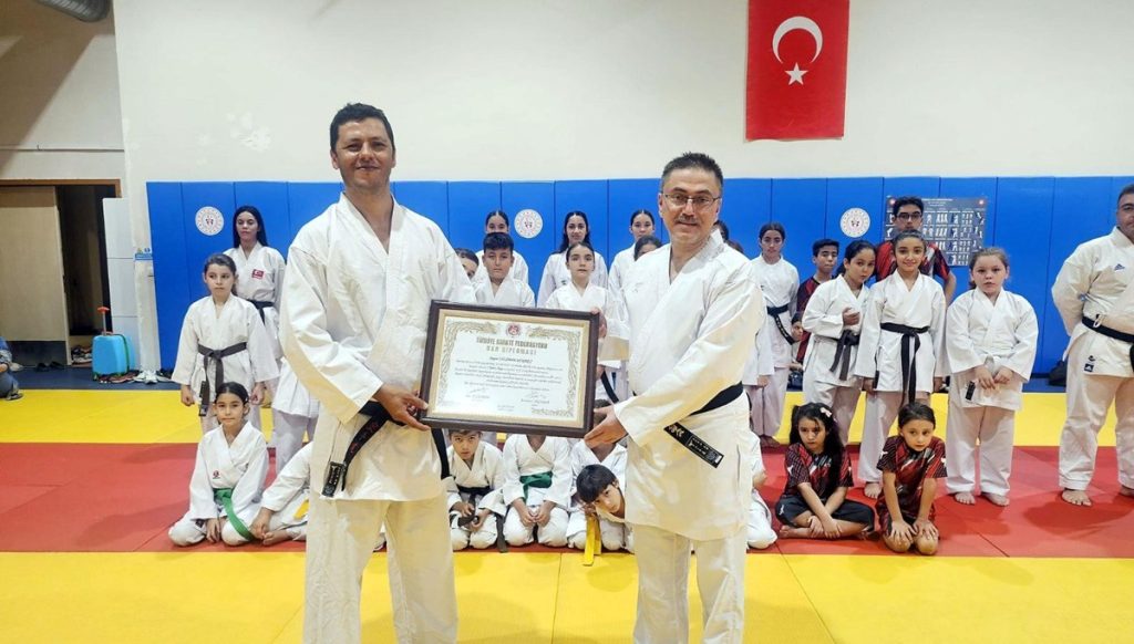 Başsavcı karatede siyah kuşak aldı