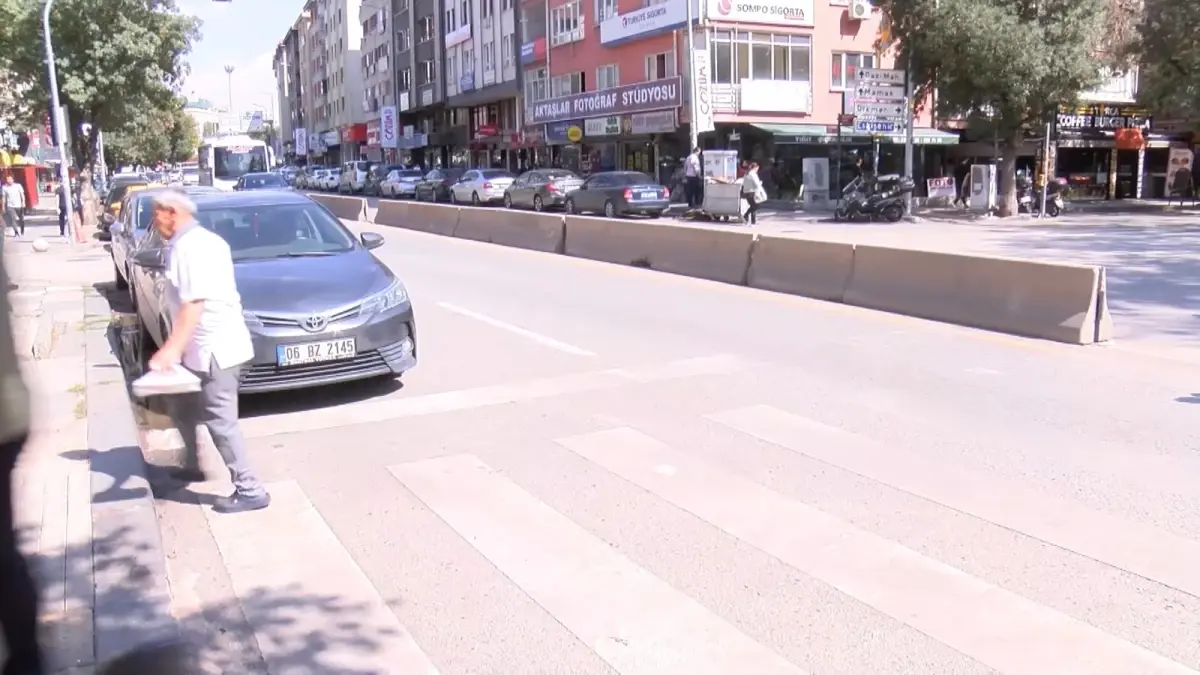 Yol Verme Kavgası Kadını Yaraladı