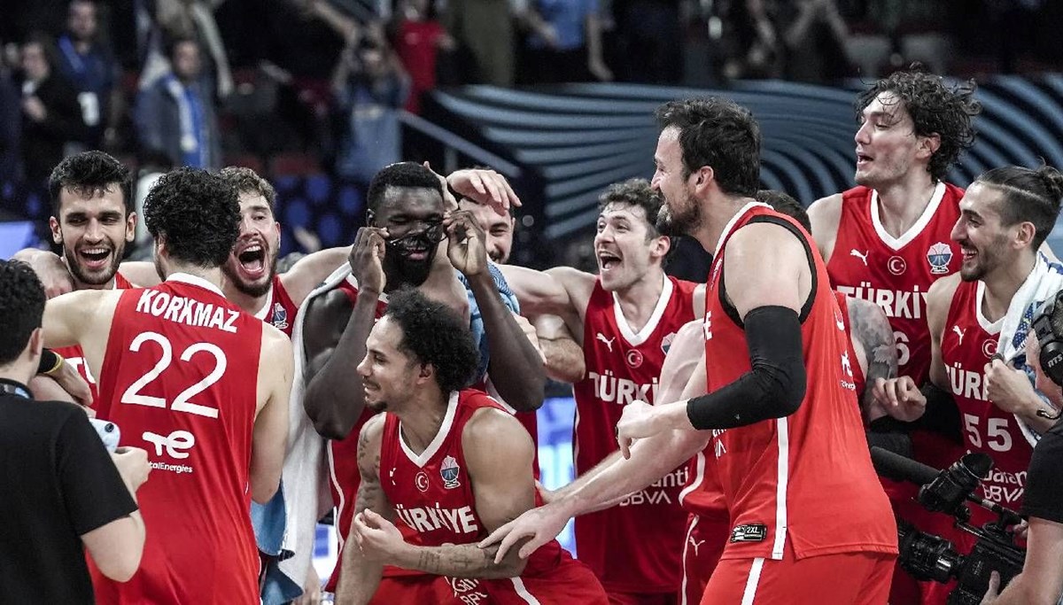 “Yen de buralar bayram olsun” (14 Eylül spor manşetleri)