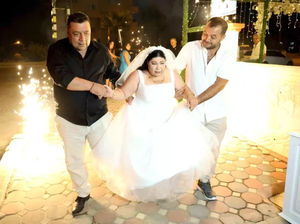 Zihinsel Engelli Kadının Gerçekleşen Düğün Hayali