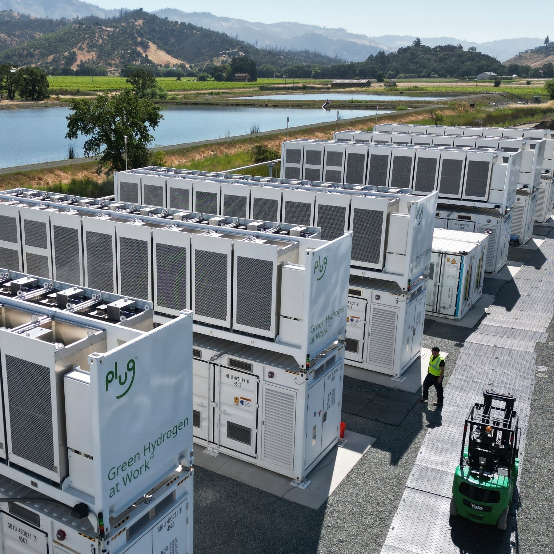 Energy Dept. Cancels Hundreds of Clean-Energy Projects, Mostly in Blue States