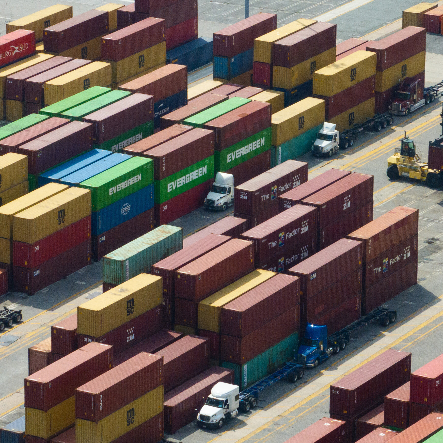 Global Trade Growth to Slow Sharply Next Year, W.T.O. Says