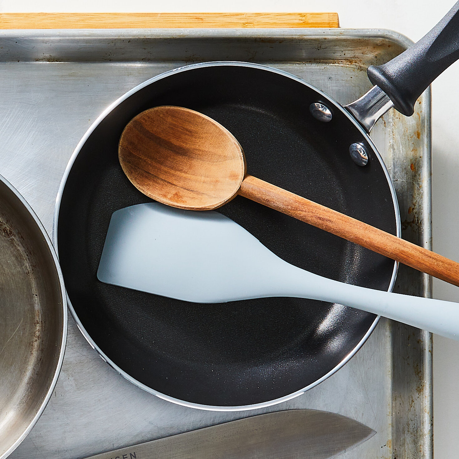 California Governor Vetoes Ban on ‘Forever Chemicals’ in Cookware