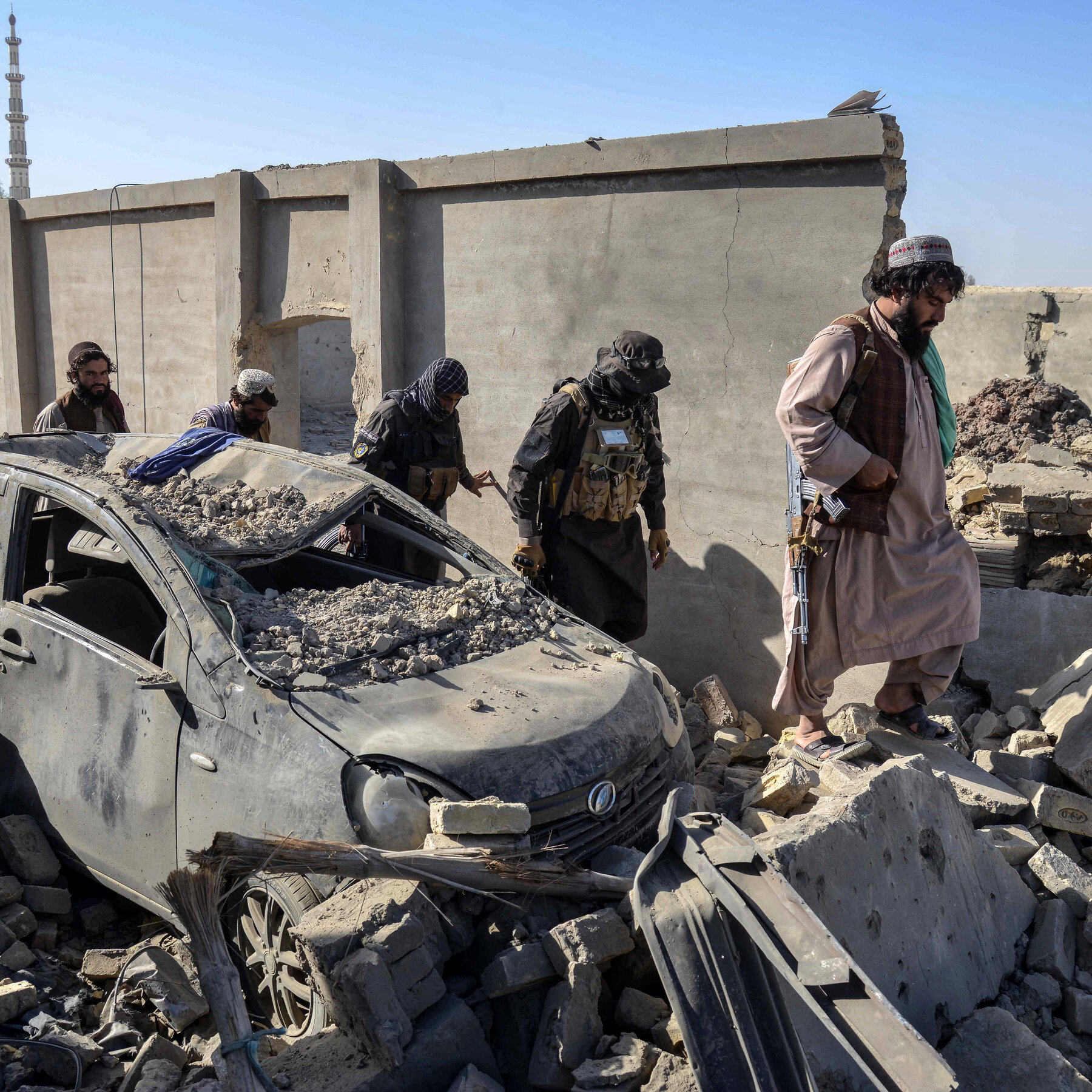 A Fragile Cease-fire Between Afghanistan and Pakistan Ends Violence, for Now