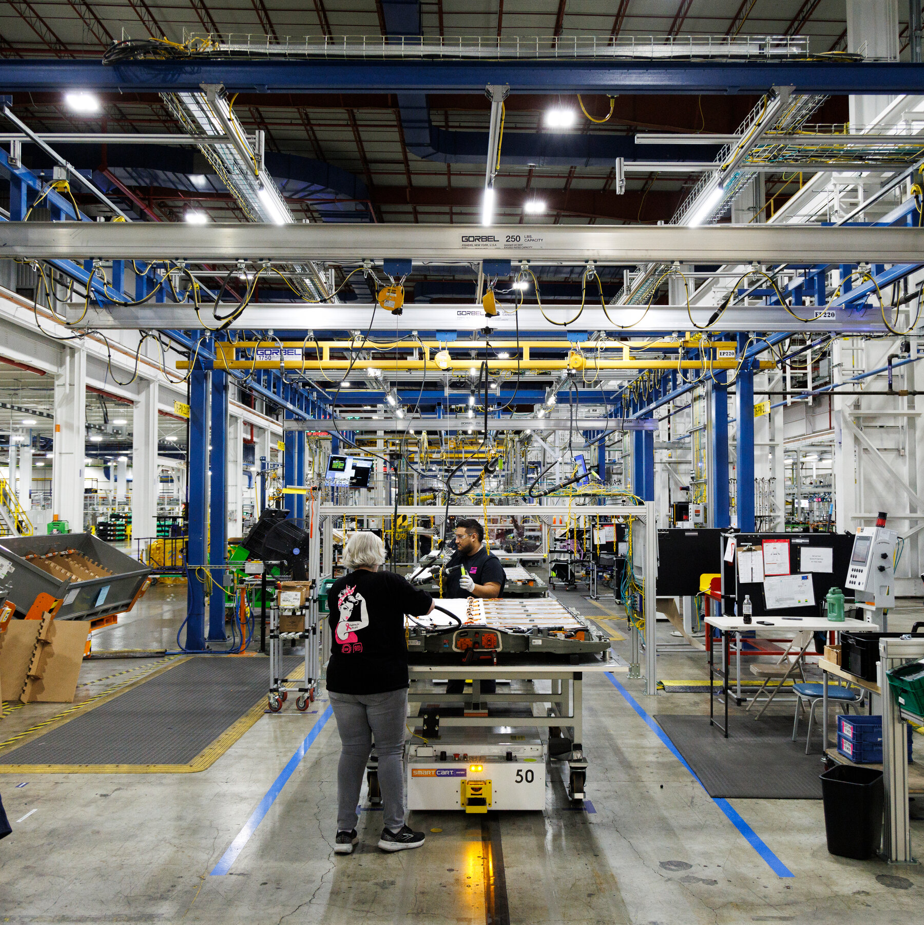 General Motors Pioneers Future Tech: AI-Powered Vehicles and Affordable Batteries