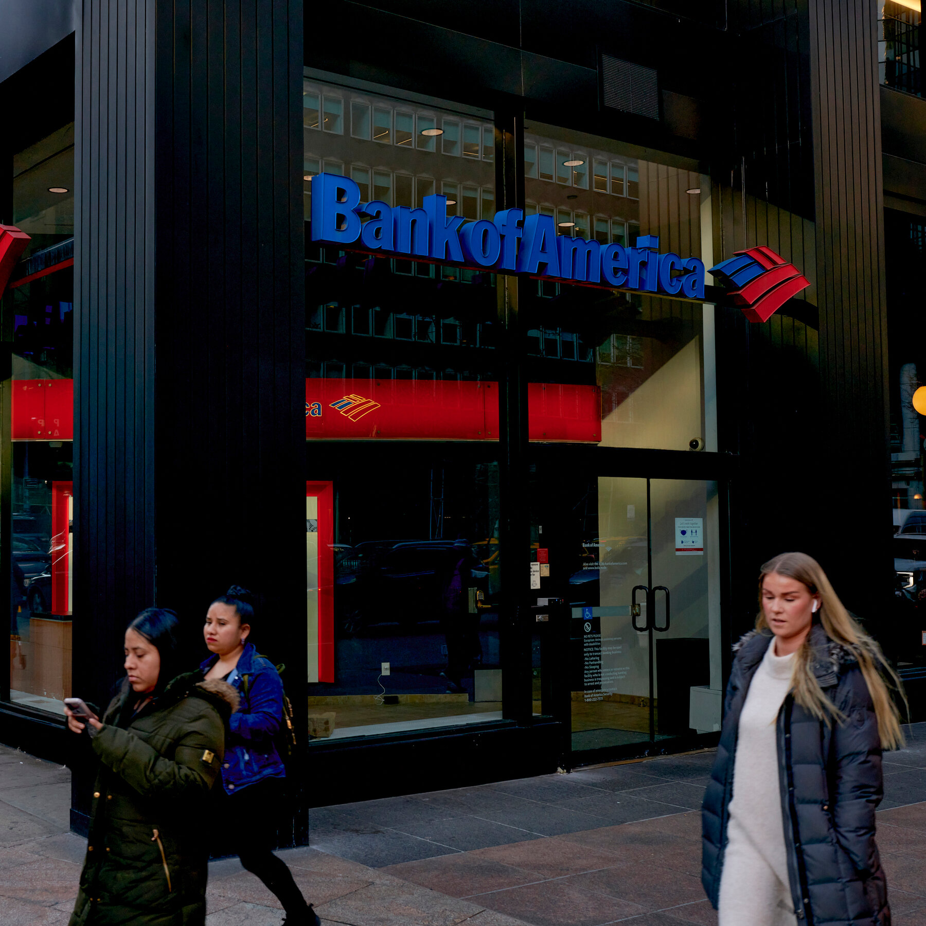 Financial Assistance Options for Federal Employees During the Government Shutdown