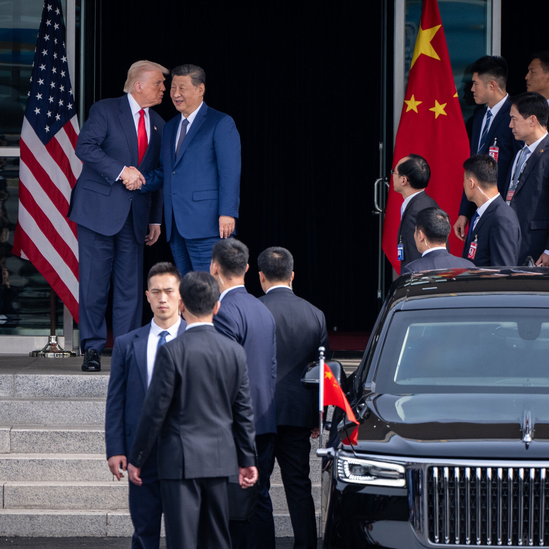 Trump and Xi, Hoping to Ease Trade War, Agree to 1-Year Truce