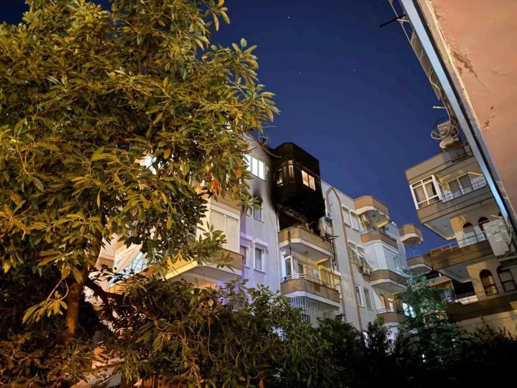 Alanya’da Trajik Yangın: 1 Ölü, 1 Yaralı