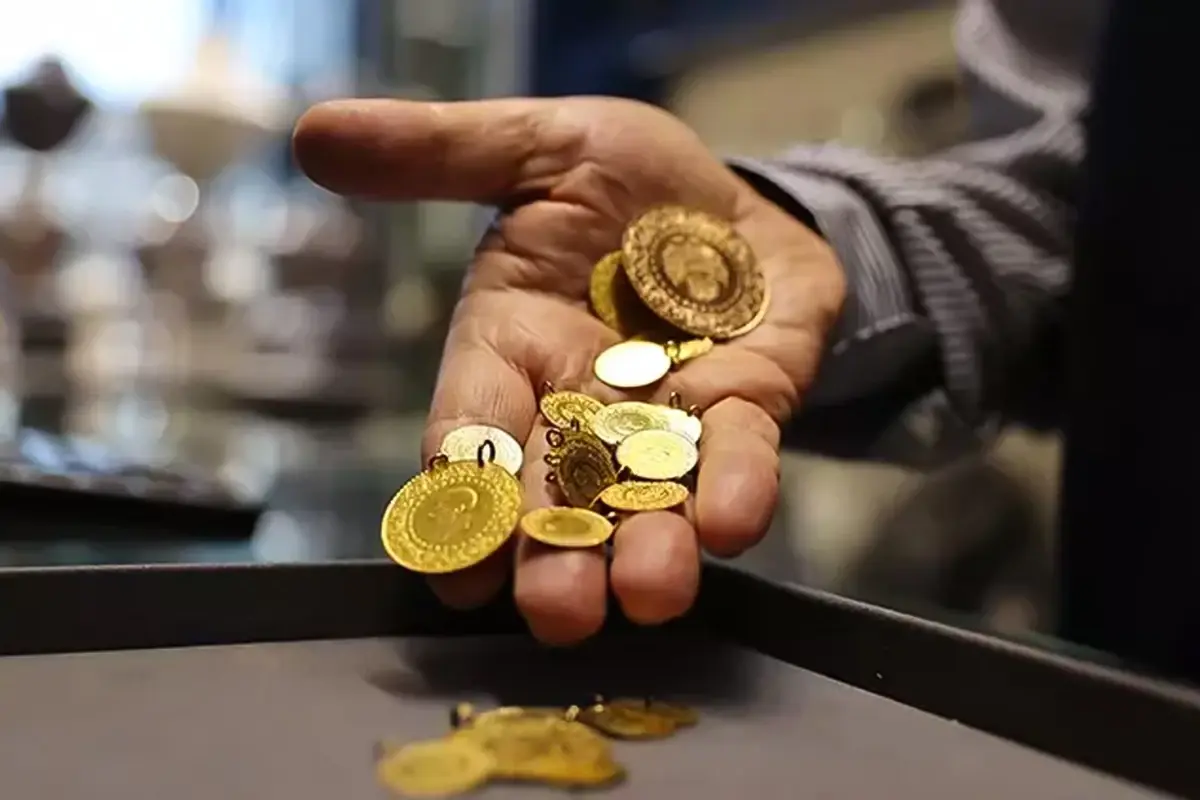 Altın Fiyatları Rekor Kırdı: Yeni Tahminler Ne?