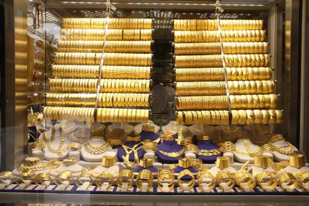 “Küresel Gerilimler Altın Fiyatlarını Nasıl Etkiliyor?”