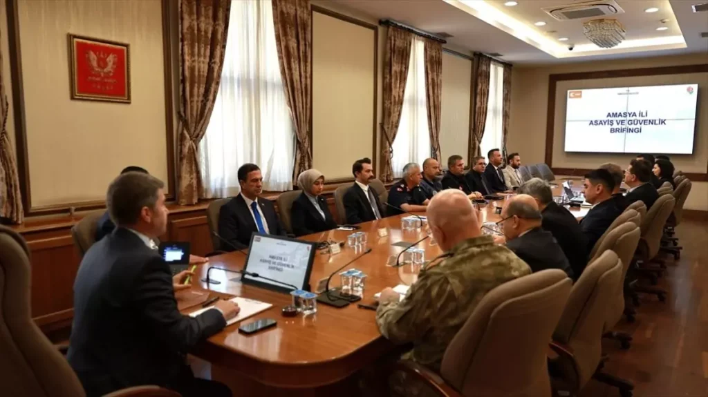Amasya’da Güvenlik ve Asayiş Toplantısı Gerçekleştirildi