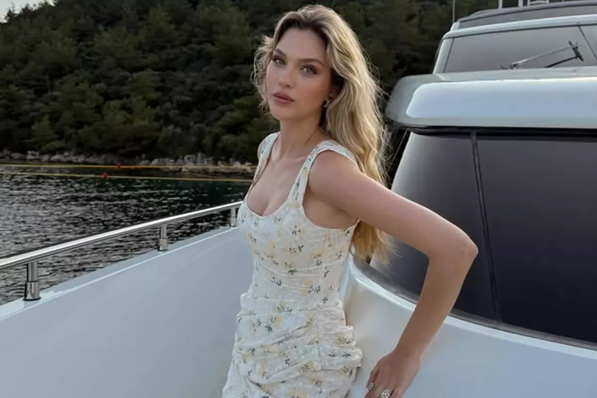 Ünlü İsim Yasemin Şefkatli Fıtık Ameliyatı Geçirdi