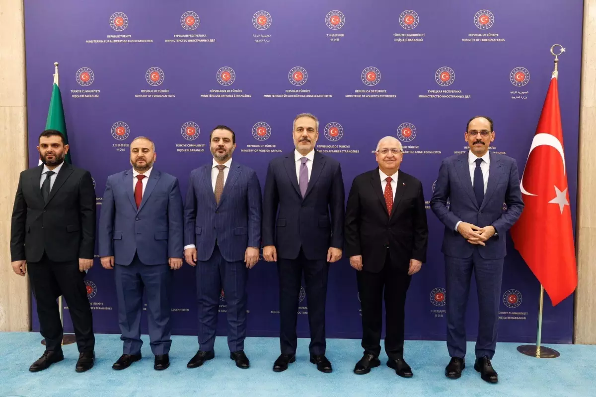 Türk ve Suriyeli Yetkililer Ankara’da Görüşüyor