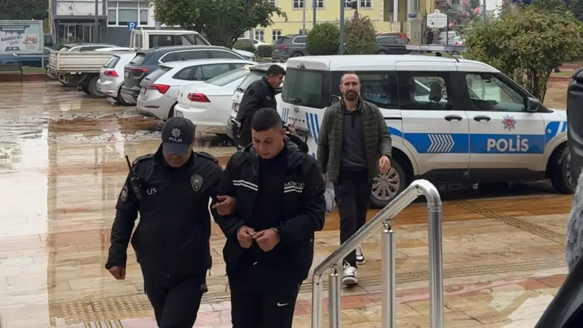 Alacak Verecek Kavgası Kanlı Bitti: 2 Kişi Yaralandı