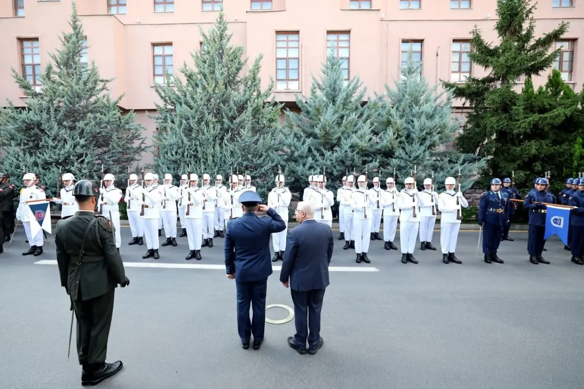Türkiye-İran Savunma İlişkileri Güçleniyor