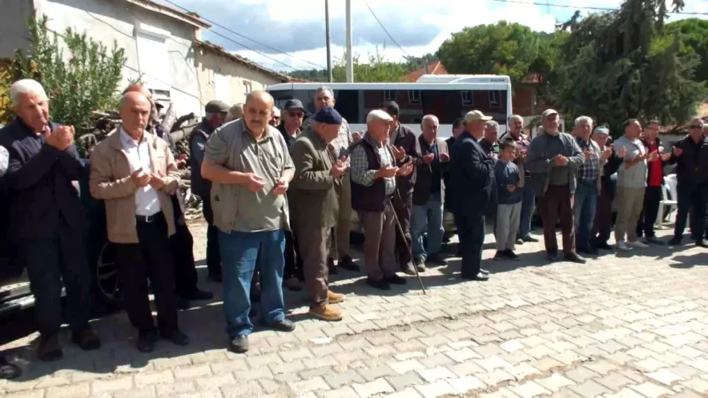 Zeytin Üreticileri Balıkesir’de Yağmur Duasına Çıktı