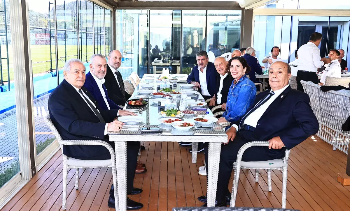 Beşiktaş’ta Fenerbahçe Derbi Heyecanı Başkan Adalı ile Artıyor