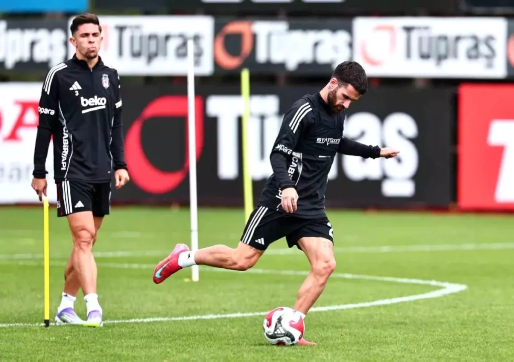 Beşiktaş, Galatasaray Derbisine Hazırlanıyor