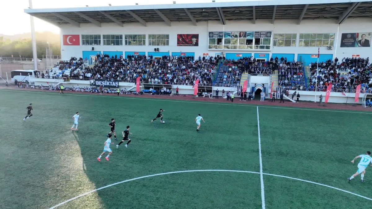 Beşiktaş U17 Takımı Tunceli’de Dostluk Maçı Yaptı