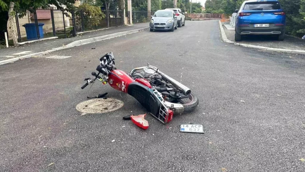 Bolu’da Motosiklet Otomobille Çarpıştı: 1 Yaralı