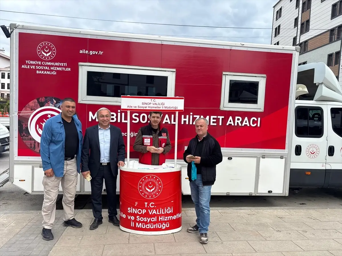 Mobil Sosyal Hizmet Merkezi Boyabat’ta Vatandaşlarla Buluştu