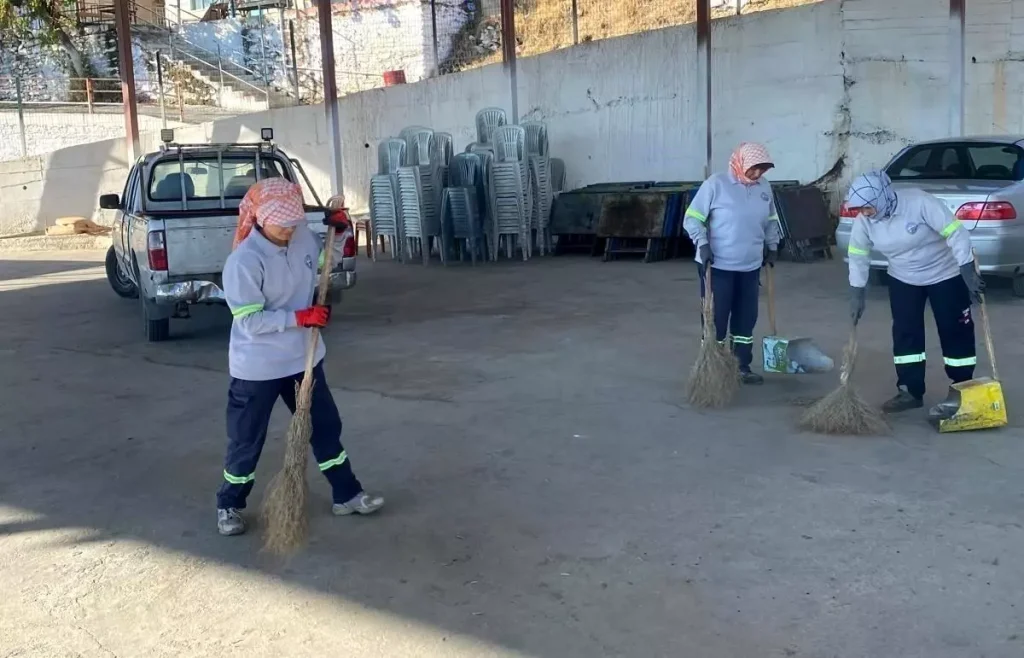 Bozdoğan Belediyesi Ekipleri Cemiyet Sonrası Temizlikte Zirvede
