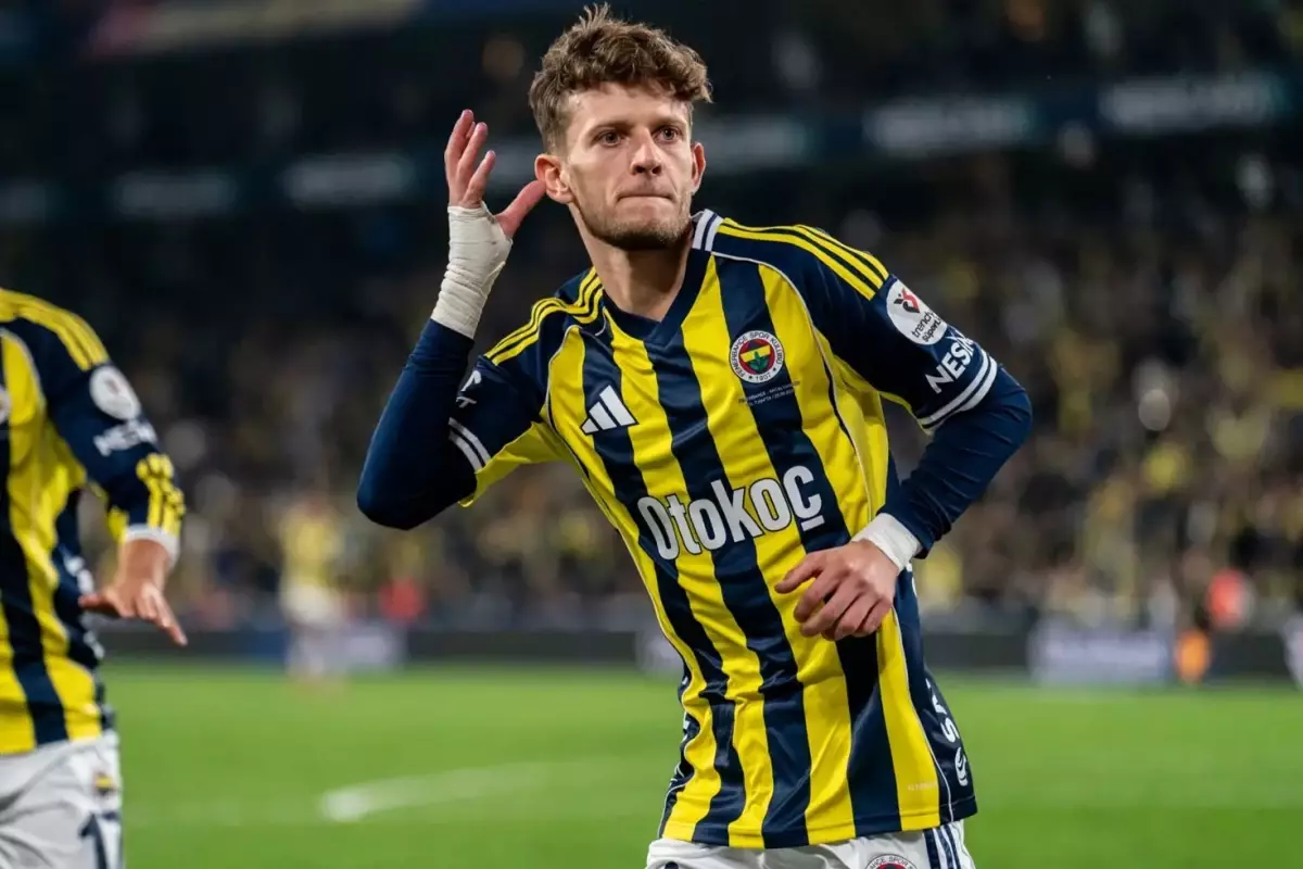 Fenerbahçe, Szymanski İçin 10 Milyon Euro Bekliyor