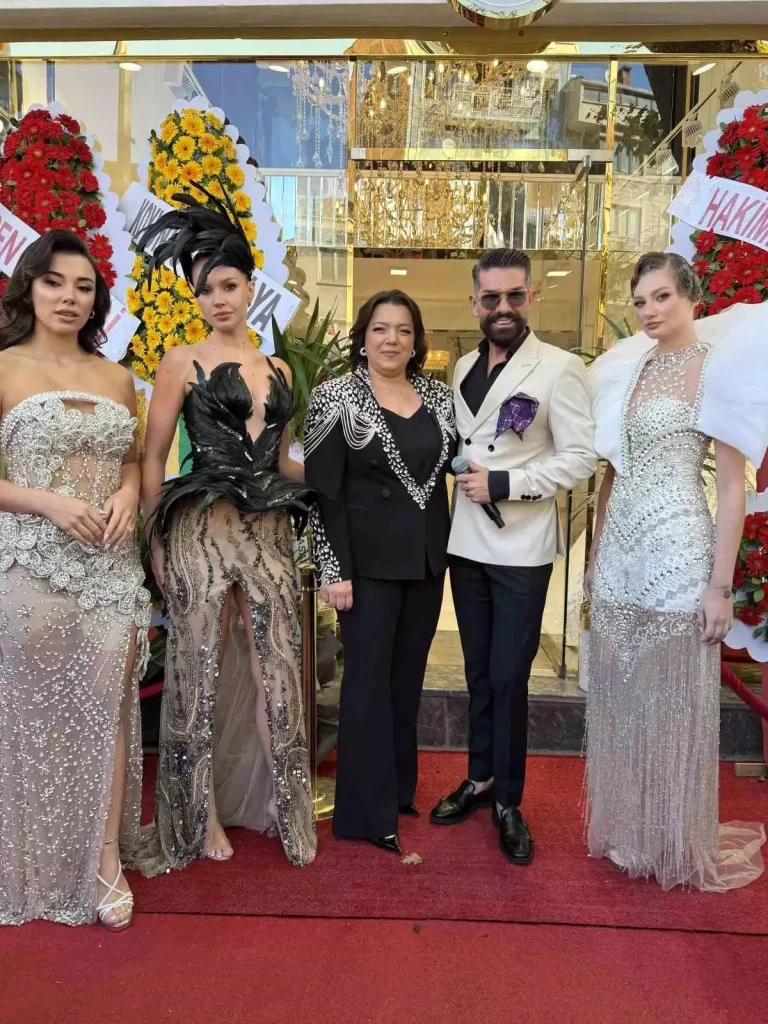 Bursa’nın Moda Devi İnegöl’de Yeni Şubeyi Hizmete Açtı