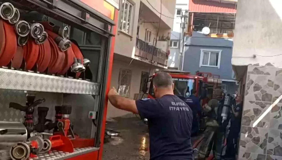 Bursa’da Çatı Katı Yangını Paniğe Neden Oldu