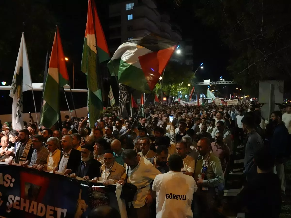 Diyarbakır’da İsrail’in Gazze’ye Saldırılarına Protesto Yürüyüşü