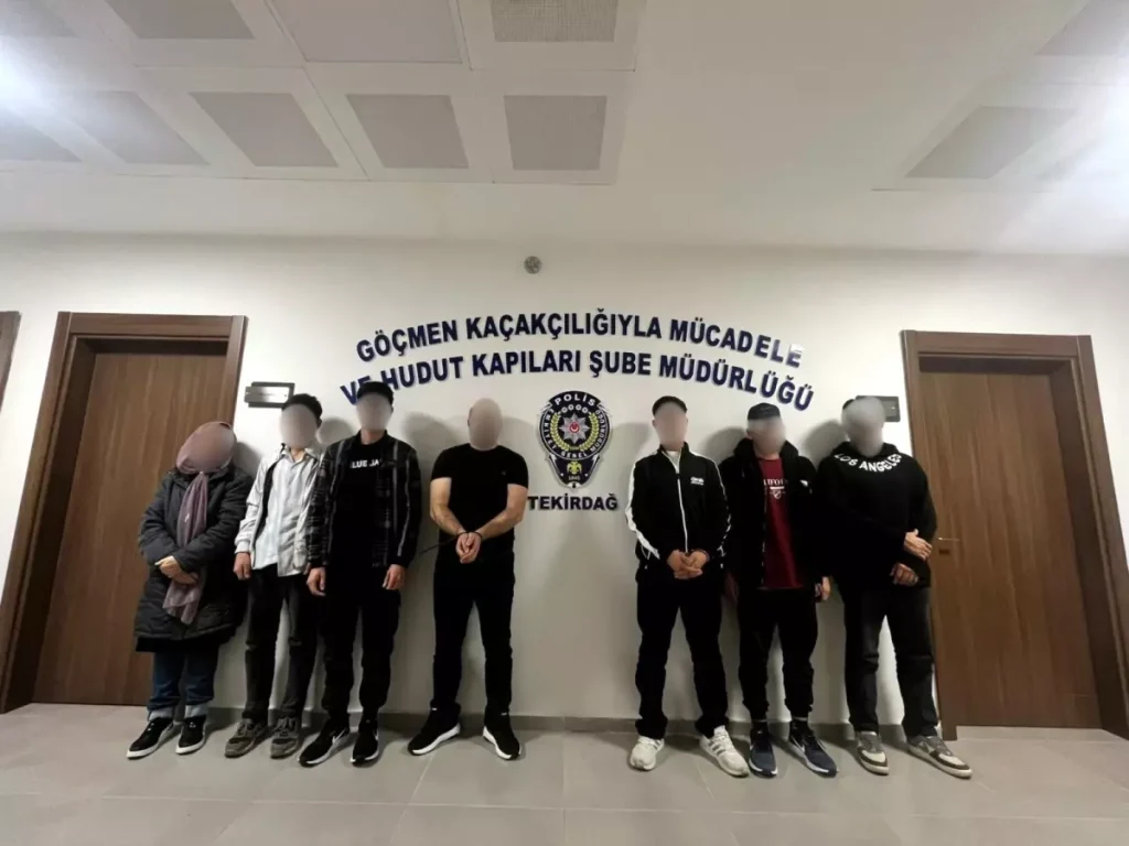 Kaçak Göçmenler Düğün Konvoyu Kılığı ile Yakalandı