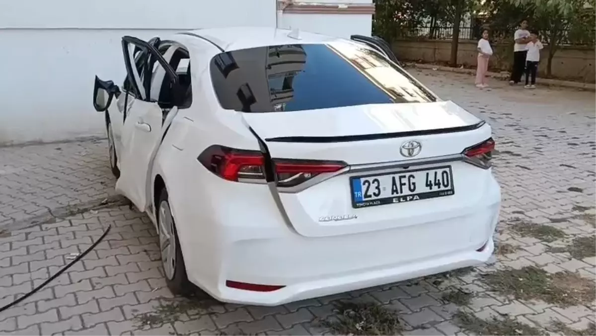 Elazığ’da Park Halindeki Araçta Patlama