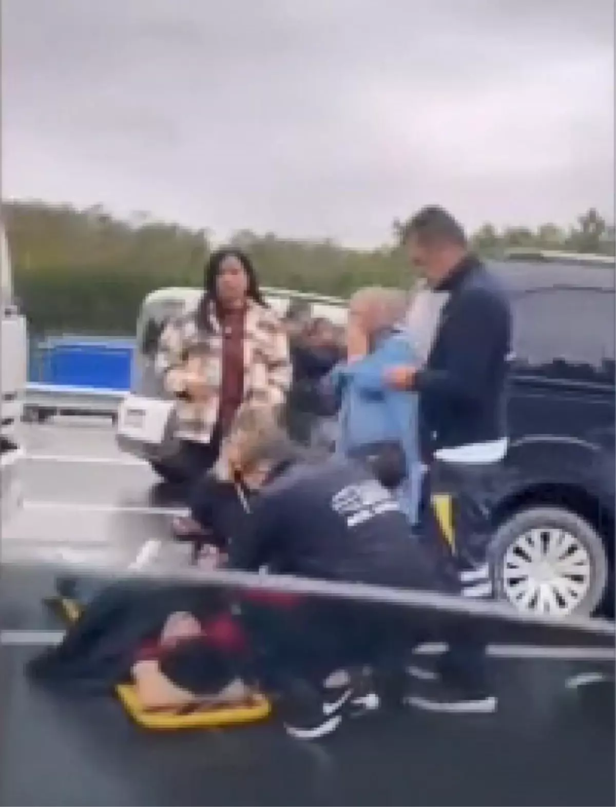 Esenyurt’ta Zincirleme Kaza: Kadın Araçlar Arasında Sürüklendi