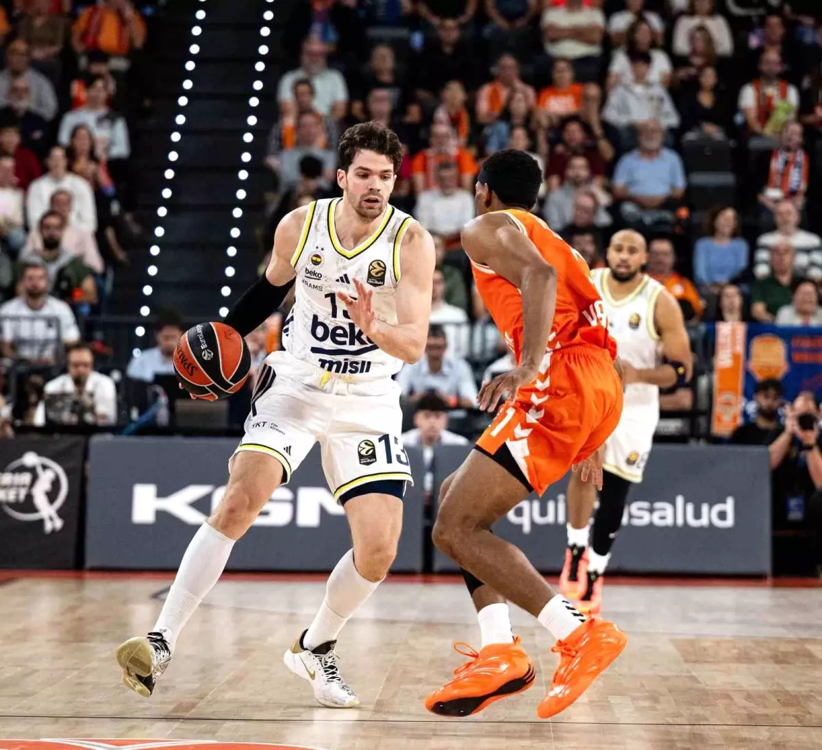 Fenerbahçe Beko, Euroleague’de Valencia Basket’e Mağlup Oldu