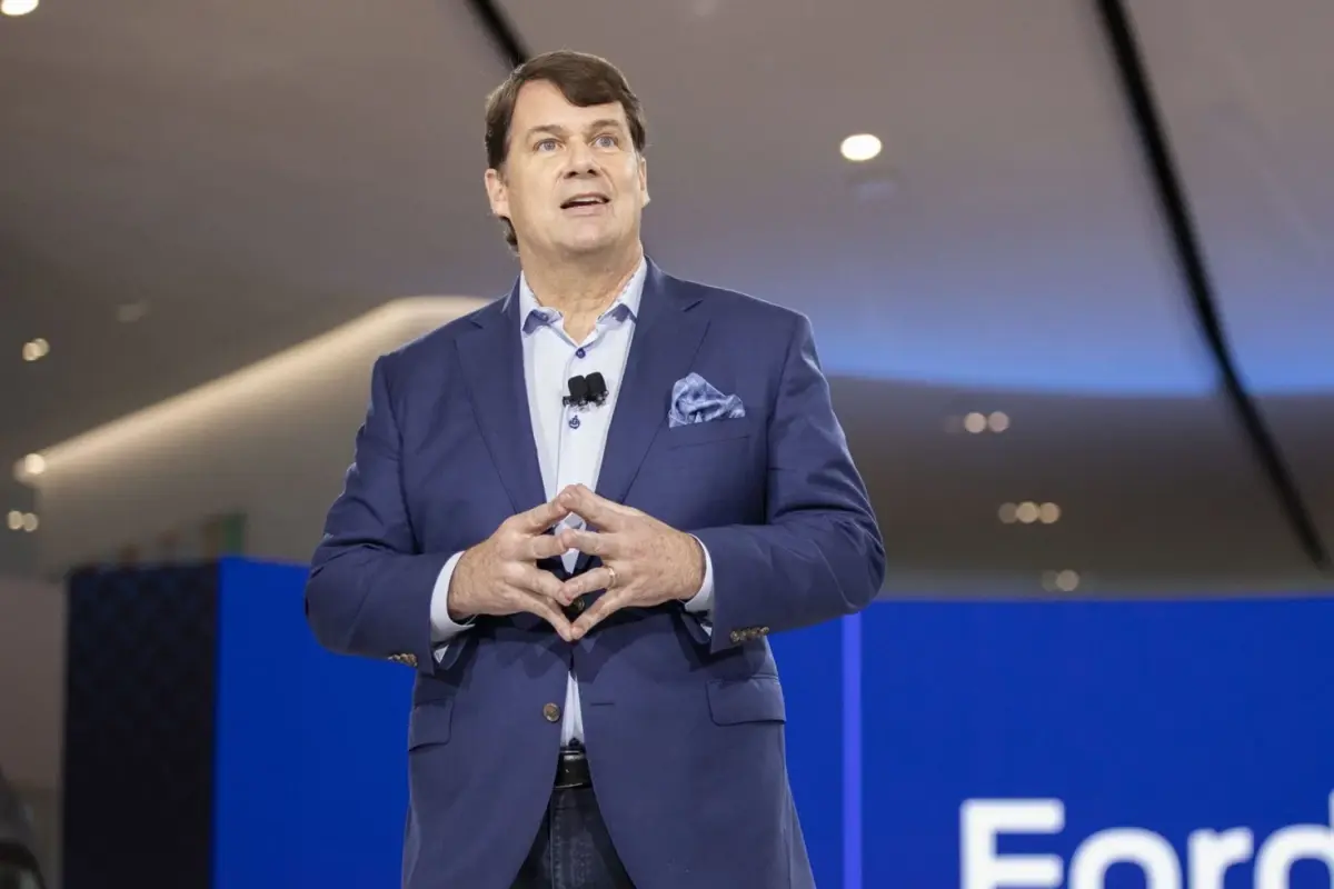 Ford CEO’su Oğlunu Sanayide Çalışmaya Dalgın Etti