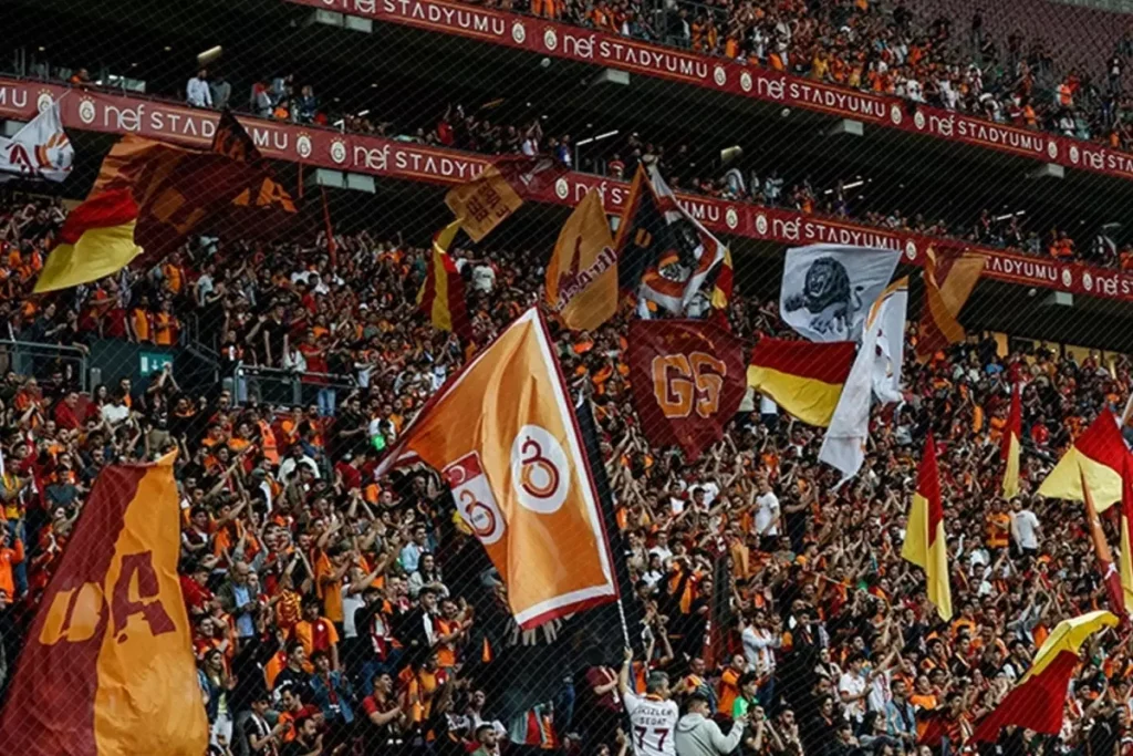 Galatasaray Şampiyonlar Ligi’nde Seyirci Ortalamasında Yıldızlaştı