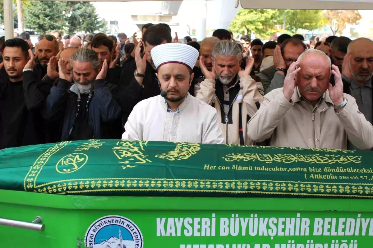 Kayseri’de Gazeteci Azim Deniz’in Babası Yavuz Deniz Vefat Etti