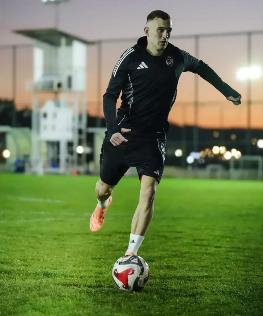 Futbolseverleri Bekleyen Kritik Maç: Gaziantep FK – Fenerbahçe